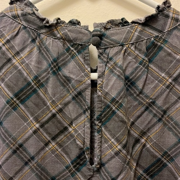 Torrid Gray Plaid Women's Top - Picture 9 of 13